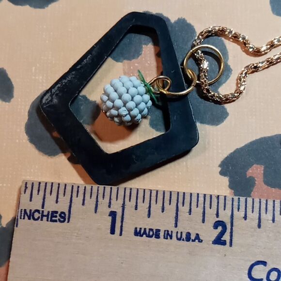 Necklace  - Picture 4 of 4